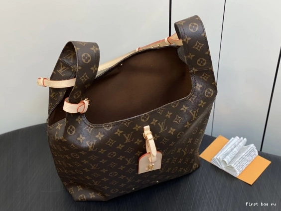 First bag ru VUITTON LOUIS GM Atlantis 0707